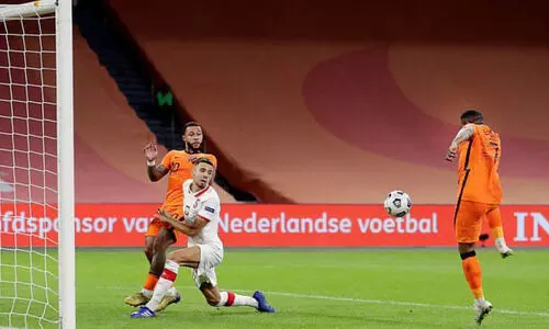 നേഷൻസ് ലീഗ്: ഇറ്റലിയെ പിടിച്ചുകെട്ടി ബോസ്നിയ; പോളണ്ടിനെതിരെ നെതർലൻഡ്സിന് ജയം നേഷൻസ് ലീഗ്: ഇറ്റലിയെ പിടിച്ചുകെട്ടി ബോസ്നിയ; പോളണ്ടിനെതിരെ നെതർലൻഡ്സിന് ജയം