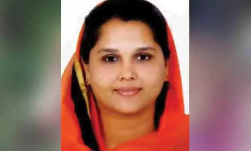 അവാർഡുതിളക്കത്തിൽ ആസിഫ ടീച്ചർ