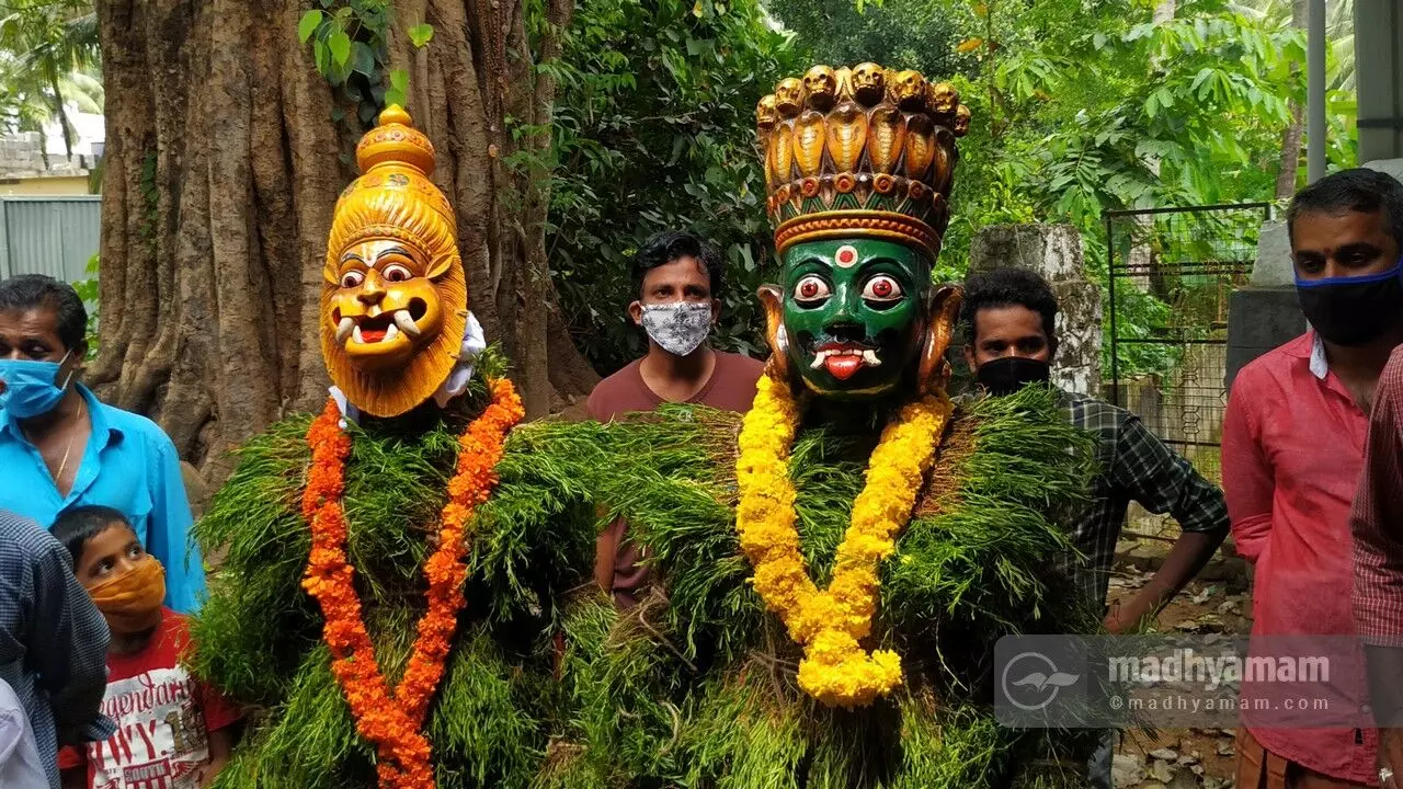 പുലിക്കളിയാട്ടം @ ഒാൺലൈൻ