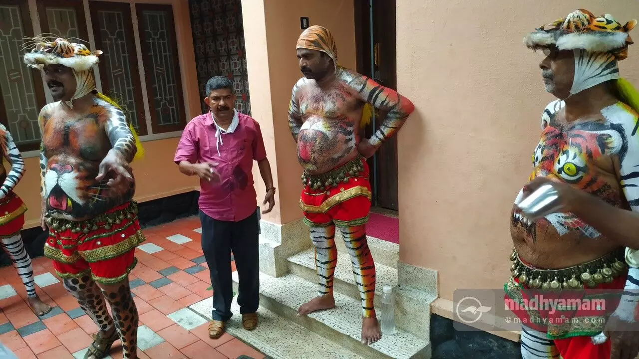 പുലിക്കളിയാട്ടം @ ഒാൺലൈൻ