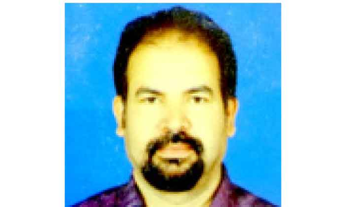 മൂ​ന്ന​ര പ​തി​റ്റാ​ണ്ടി​െൻറ പ്ര​വാ​സ​ത്തി​ന്​ വി​രാ​മ​മി​ട്ട് വേ​ണു​ഗോ​പാ​ൽ നാ​ട​ണ​യു​ന്നു