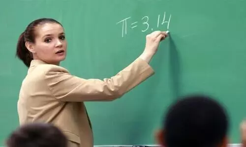 അധ്യാപക അവാർഡ്: അം​ഗീകൃത സ്കൂൾ അധ്യാപകരെയും പരിഗണിക്കണമെന്ന്