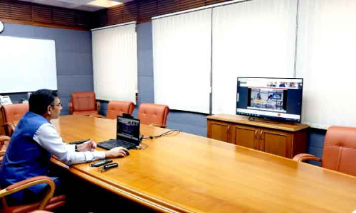 ഇ​ന്ത്യ​ൻ സ്​​കൂ​ൾ അ​ധ്യാ​പ​ക​രു​മാ​യി ആ​ശ​യ​വി​നി​മ​യം സം​ഘ​ടി​പ്പി​ച്ചു