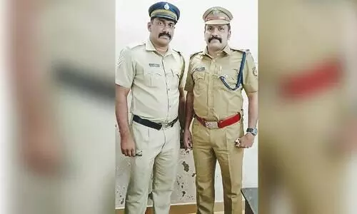 തടിയിട്ടപറമ്പ് സ്​റ്റേഷനില്‍ സഹോദരന്​ അനുജ​െൻറ സല്യൂട്ട്