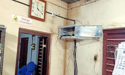 കരുവാറ്റ ബാങ്ക് കവർച്ച: തുമ്പുതേടി പൊലീസ് കരുവാറ്റ ബാങ്ക് കവർച്ച: തുമ്പുതേടി പൊലീസ്