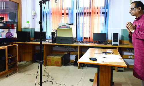 ദേശീയ അധ്യാപക പുരസ്​കാരം സജികുമാർ രാഷ്​ട്രപതിയില്‍നിന്ന് ഏറ്റുവാങ്ങി