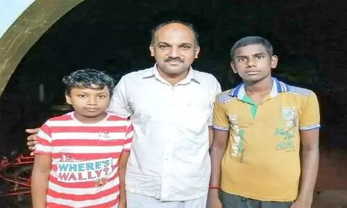 റഹ്​മാൻ മുങ്ങിനിവർന്നത്​ രണ്ട്​ ജീവനുമായി