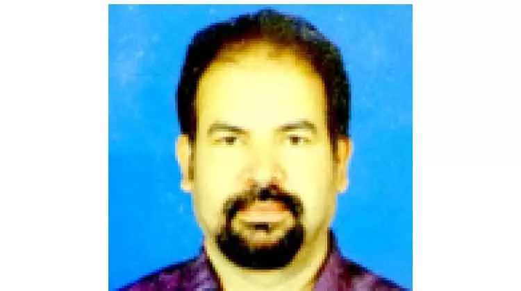 മൂ​ന്ന​ര പ​തി​റ്റാ​ണ്ടി​െൻറ പ്ര​വാ​സ​ത്തി​ന്​ വി​രാ​മ​മി​ട്ട് വേ​ണു​ഗോ​പാ​ൽ നാ​ട​ണ​യു​ന്നു