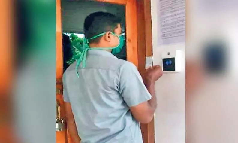 ആലത്തൂരിലെ മസ്ജിദുകളിൽ പ്രവേശനം നിയന്ത്രിക്കുന്നത് യന്ത്രം