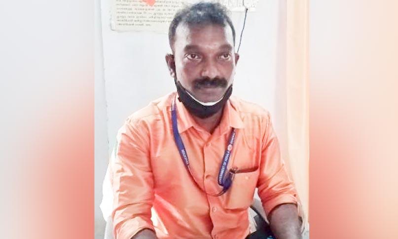 പൊതുവിദ്യാഭ്യാസ മേഖലയിൽ മികവ് തെളിയിച്ച പ്രകാശന് സംസ്ഥാന അധ്യാപക അവാർഡ് പൊതുവിദ്യാഭ്യാസ മേഖലയിൽ മികവ് തെളിയിച്ച പ്രകാശന് സംസ്ഥാന അധ്യാപക അവാർഡ്