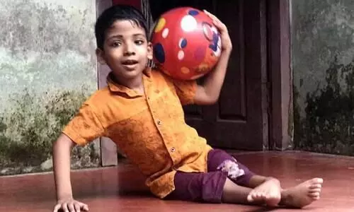 ആർക്കാണ്​ ജാസറിനെയും ഉമ്മയെയും സഹായിക്കാതിരിക്കാനാവുക?