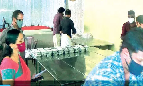 ശ​സ്ത്ര​ക്രി​യ​ക്ക്​ പ​ണം ക​ണ്ടെ​ത്താ​ൻ ബി​രി​യാ​ണി ഫെ​സ്​​റ്റ്​