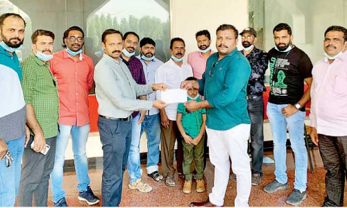 തി​രു​വ​ന​ന്ത​പു​രം ഒ.​ഐ.​സി.​സി ധ​ന​സ​ഹാ​യം കൈ​മാ​റി