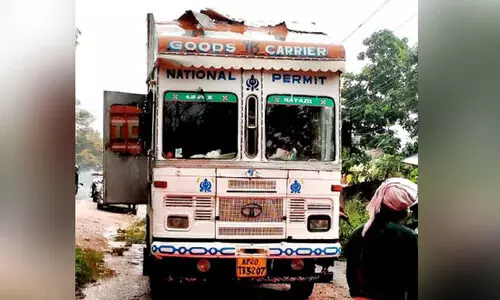 ക​ഞ്ചാ​വ്​​ലോ​ബി ക​ര്‍ണാ​ട​ക​യി​ല്‍നി​ന്ന്​ കേ​ര​ള​ത്തി​ലേ​ക്ക്