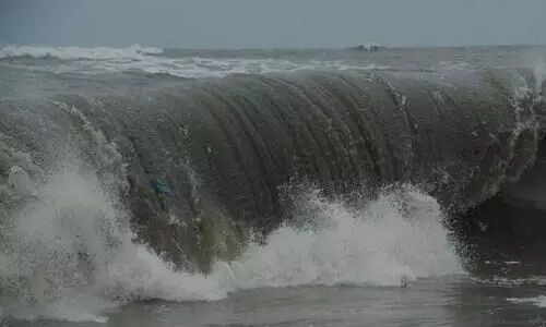 പൊന്നാനിയിലും താനൂരിലും മത്സ്യത്തൊഴിലാളികൾ അപകടത്തിൽപ്പെട്ടു; മൂന്ന് പേരെ കാണാതായി