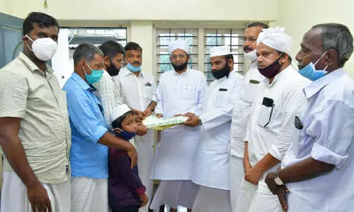ഇമാമിനോടുള്ള സ്​നേഹസമ്മാനമായി കുടുംബത്തിന്​ വീടും സ്ഥലവും