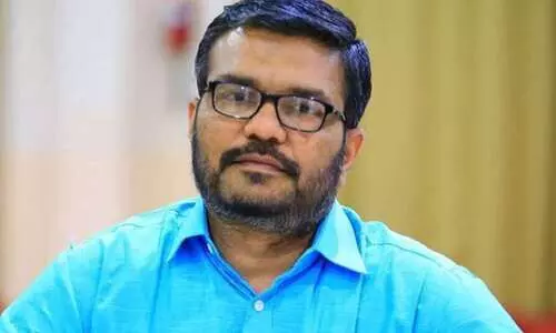 ബ്രഹ്മപുരം പുകയുന്ന സാഹചര്യത്തിലും ഡൽഹിയിലുള്ളവർക്ക് ശ്വസിക്കാൻ കേരളത്തിലേക്കു വരേണ്ട സ്ഥിതിയെന്ന് മന്ത്രി എം.ബി. രാജേഷ്