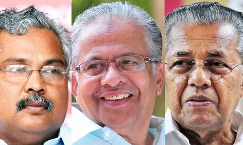 വാ​രി​യംകു​ന്ന​​െൻറയും ആ​ലി മു​സ്​​ലി​യാ​രുടെയും പേരുകൾ ഒഴിവാക്കരുത്​; കേരളം െഎ​ക​ക​ണ്​​ഠ്യേ​ന ആവശ്യപ്പെടും