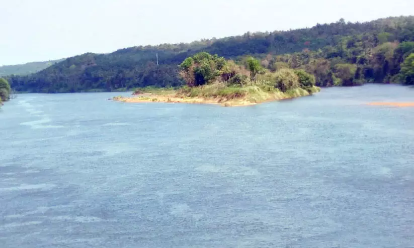 മലബാറിലെ ജലക്കാഴ്ചകൾ നുകരാം; വരുന്നത് റിവർ ക്രൂസ് ടൂറിസം മലബാറിലെ ജലക്കാഴ്ചകൾ നുകരാം; വരുന്നത് റിവർ ക്രൂസ് ടൂറിസം