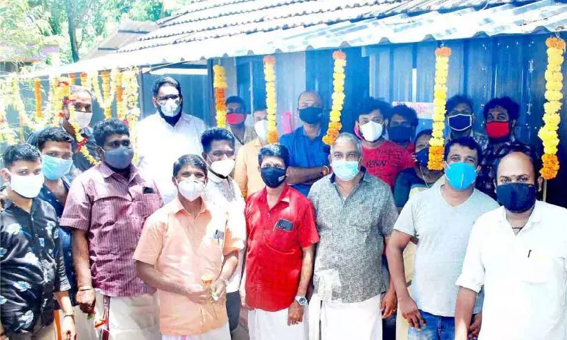 വാട്​സ്​ആപ്​ ഗ്രൂപ് തുണയായി; ഗോപാലനും കുടുംബത്തിനും അടച്ചുറപ്പുള്ള വീടായി