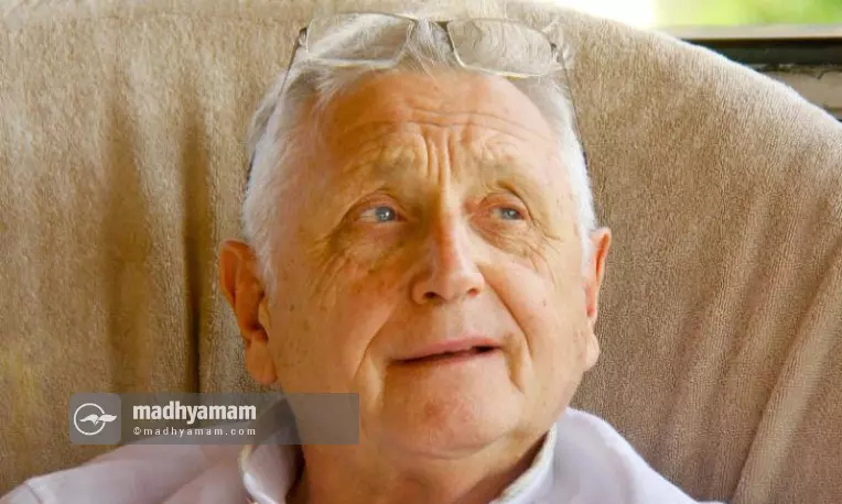 വിഖ്യാത ചെക്ക് സംവിധായകൻ ജിറി മെൻസെൽ അന്തരിച്ചു വിഖ്യാത ചെക്ക് സംവിധായകൻ ജിറി മെൻസെൽ അന്തരിച്ചു