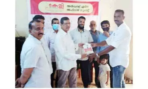 അ​ബൂ​ബ​ക്ക​റി​ന് കേ​ളി യാ​ത്ര​യ​യ​പ്പ് ന​ൽ​കി