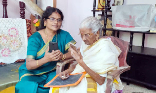 ഭാഗീരഥിയമ്മ അപ്ഡേറ്റഡ്; പഠനം ഓൺലൈനിൽ