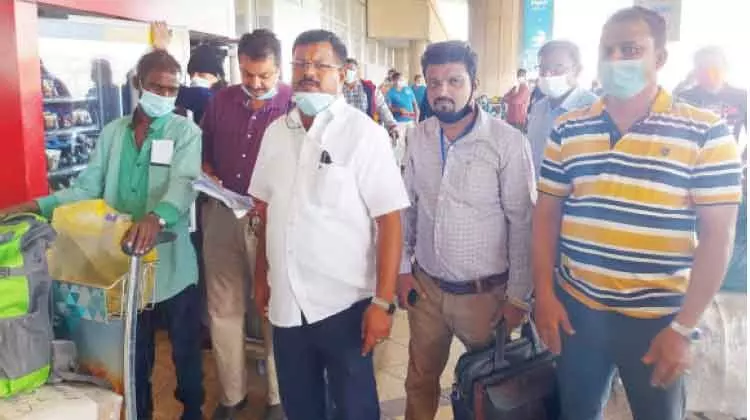 പി.​എം.​എ​ഫ് 12ാം ചാ​ർ​ട്ട​ർ വി​മാ​നം യാ​ത്ര ന​ട​ത്തി