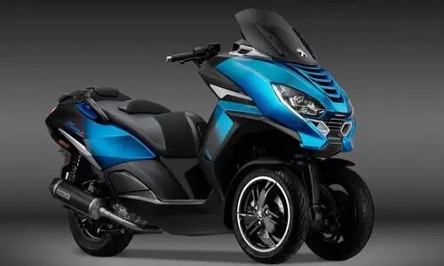 പ്യൂഷെയുടെ അത്​ഭുത സ്​കൂട്ടർ മെട്രോപൊലിസ്​ പുറത്തിറക്കി