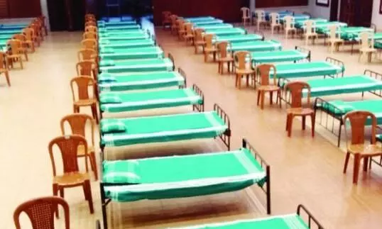 കോവിഡ്: സി.എഫ്.എൽ.ടി.സികൾ നിറയുന്നു; ശേഷിക്കുന്നത് ഒന്നേകാൽ ലക്ഷം കിടക്കകൾ കോവിഡ്: സി.എഫ്.എൽ.ടി.സികൾ നിറയുന്നു; ശേഷിക്കുന്നത് ഒന്നേകാൽ ലക്ഷം കിടക്കകൾ