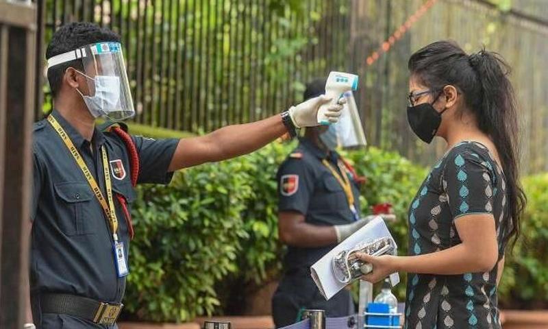 ജെ.ഇ.ഇ പരീക്ഷഫലം ഉടൻ പ്രഖ്യാപിക്കുമെന്ന് കേന്ദ്ര വിദ്യാഭ്യാസ മന്ത്രി ജെ.ഇ.ഇ പരീക്ഷഫലം ഉടൻ പ്രഖ്യാപിക്കുമെന്ന് കേന്ദ്ര വിദ്യാഭ്യാസ മന്ത്രി