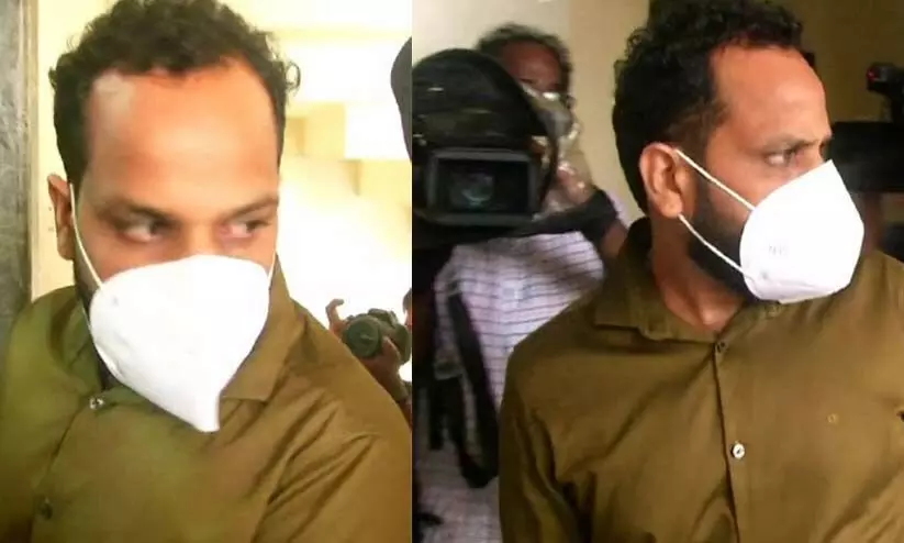 ലഹരിമരുന്ന് കടത്ത്: ഇ.ഡി ചോദ്യം ചെയ്യലിനായി ബിനീഷ് കോടിയേരി ബെംഗളൂരുവിലെത്തി ലഹരിമരുന്ന് കടത്ത്: ഇ.ഡി ചോദ്യം ചെയ്യലിനായി ബിനീഷ് കോടിയേരി ബെംഗളൂരുവിലെത്തി