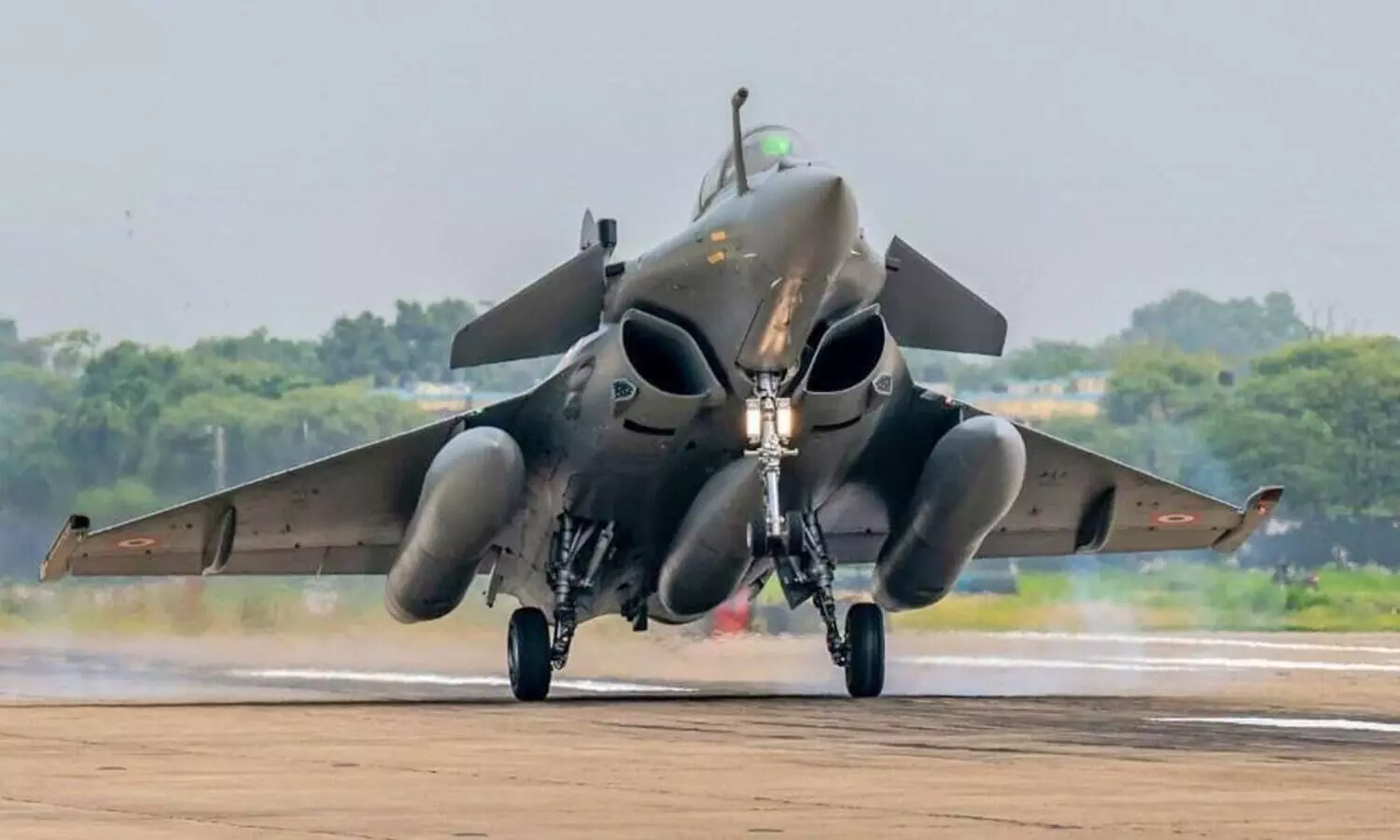 മൂന്ന് റഫാൽ യുദ്ധവിമാനങ്ങൾ കൂടി ബുധനാഴ്ച ഇന്ത്യൻ മണ്ണിലേക്ക്