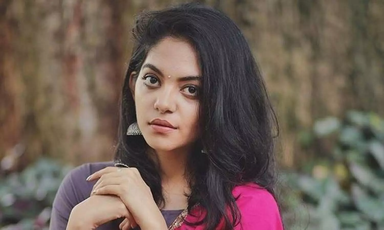 കങ്കണക്ക്​ പിന്തുണയുമായി നടി അഹാന; പൊളിക്കുന്നത്​ നിങ്ങളുടെ വീടാണൊ എന്ന്​ ആലോചിക്കൂ