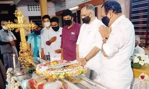 ഫിലിപ് റമ്പാനച്ചന് അന്ത്യാഞ്​ജലി അർപ്പിച്ച് മലയോര ജനത