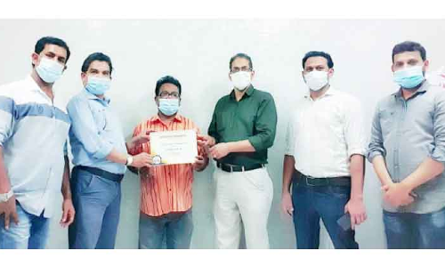 യാത്രയയപ്പ് നൽകി