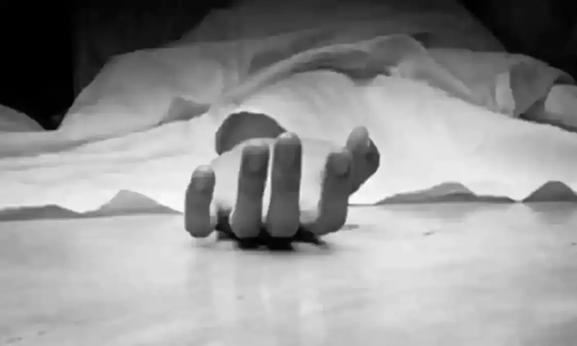 കോവിഡ് നിരീക്ഷണത്തിൽ കഴിഞ്ഞയാൾ ആത്മഹത്യ ചെയ്തു; മദ്യം കിട്ടാത്തതിനാലെന്ന് പൊലീസ്