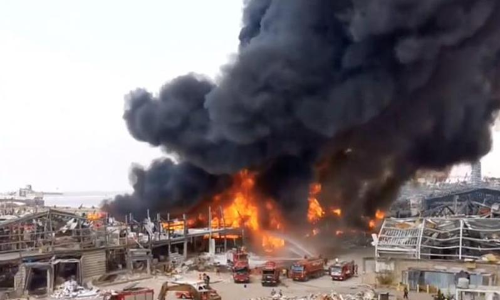 ബെയ്​റൂത്ത്​ തുറമുഖത്ത്​ വീണ്ടും വൻ തീപിടിത്തം