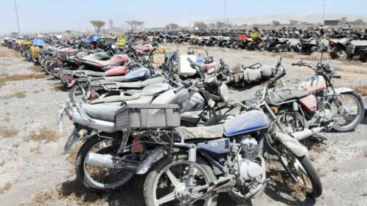 റാസല്ഖൈമയില് അനധികൃത മോട്ടോര് ബൈക്കുകള് പിടിച്ചെടുത്തു റാസല്ഖൈമയില് അനധികൃത മോട്ടോര് ബൈക്കുകള് പിടിച്ചെടുത്തു