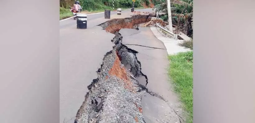 ഭൂമി പിളർന്ന് രണ്ടായ മലയോര ഹൈവേ പൂർവസ്ഥിതിയിലാക്കാൻ നടപടിയില്ല