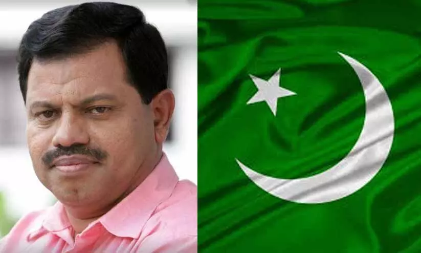 നിക്ഷേപ തട്ടിപ്പ് കേസ്; ഖമറുദ്ദീനെ അനുകൂലിച്ചും എതിർത്തും ജില്ല നേതാക്കൾ, കൂടിക്കാഴ്ച ഒഴിവാക്കിയേക്കും നിക്ഷേപ തട്ടിപ്പ് കേസ്; ഖമറുദ്ദീനെ അനുകൂലിച്ചും എതിർത്തും ജില്ല നേതാക്കൾ, കൂടിക്കാഴ്ച ഒഴിവാക്കിയേക്കും