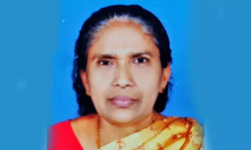 വാഹനാപകടത്തെത്തുടർന്ന് ചികിത്സയിലായിരുന്ന വീട്ടമ്മ മരിച്ചു വാഹനാപകടത്തെത്തുടർന്ന് ചികിത്സയിലായിരുന്ന വീട്ടമ്മ മരിച്ചു