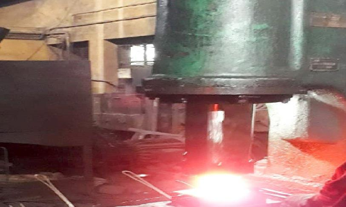 ഷൊ​ർ​ണൂ​ർ വ്യ​വ​സാ​യ മേ​ഖ​ല: ഇ​ട​വി​ട്ട്​ വൈ​ദ്യു​തി നി​ല​ക്കു​ന്നു; നി​ല​തെ​റ്റി സം​രം​ഭ​ങ്ങ​ൾ