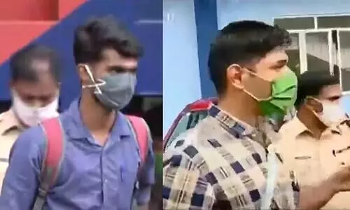 അലനും താഹയും ജയിൽ മോചിതരായി