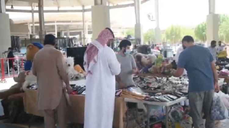 ഫ്രൈഡേ മാർക്കറ്റ് വീണ്ടും തുറന്നു; ആദ്യദിനം തിരക്ക് കുറവ് ഫ്രൈഡേ മാർക്കറ്റ് വീണ്ടും തുറന്നു; ആദ്യദിനം തിരക്ക് കുറവ്