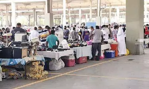 ഫ്രൈഡേ മാർക്കറ്റിൽ ഭേദപ്പെട്ട തിരക്ക്​; അഭിനന്ദനം ഏറ്റുവാങ്ങി ക്രമീകരണങ്ങൾ