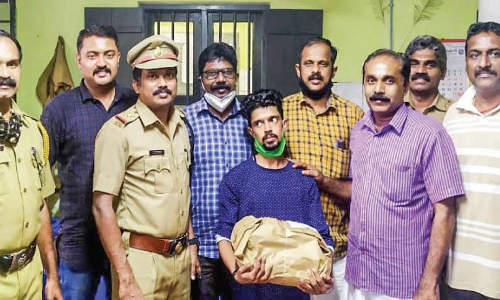 നാ​ലു​കി​ലോ ക​ഞ്ചാ​വും എം.​ഡി.​എം.​എ​യു​മാ​യി യു​വാ​വ് അ​റ​സ്​​റ്റി​ൽ