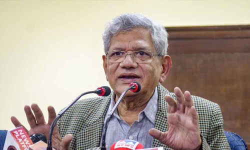 പൊലീസിനെ ഉപയോഗിച്ച് പ്രതിപക്ഷത്തെ നിശബ്ദരാക്കാൻ ശ്രമം -യെച്ചൂരി