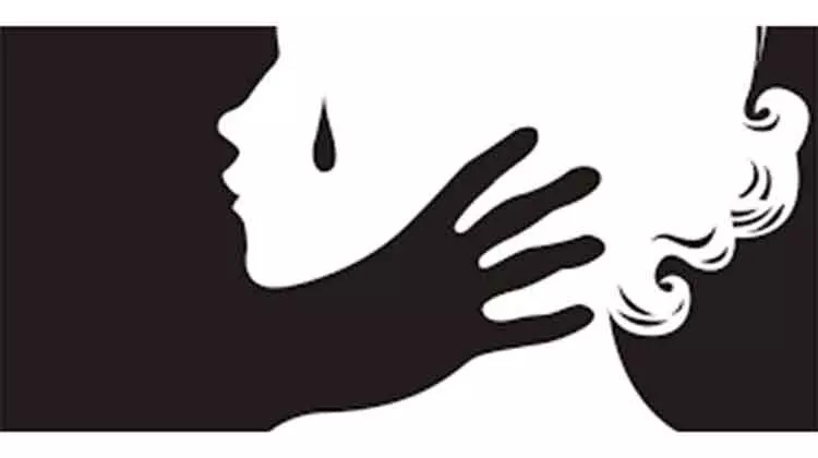 റോഡരികിൽ പീഡിപ്പിക്കാൻ ശ്രമം; യുവാവ് അറസ്റ്റിൽ റോഡരികിൽ പീഡിപ്പിക്കാൻ ശ്രമം; യുവാവ് അറസ്റ്റിൽ