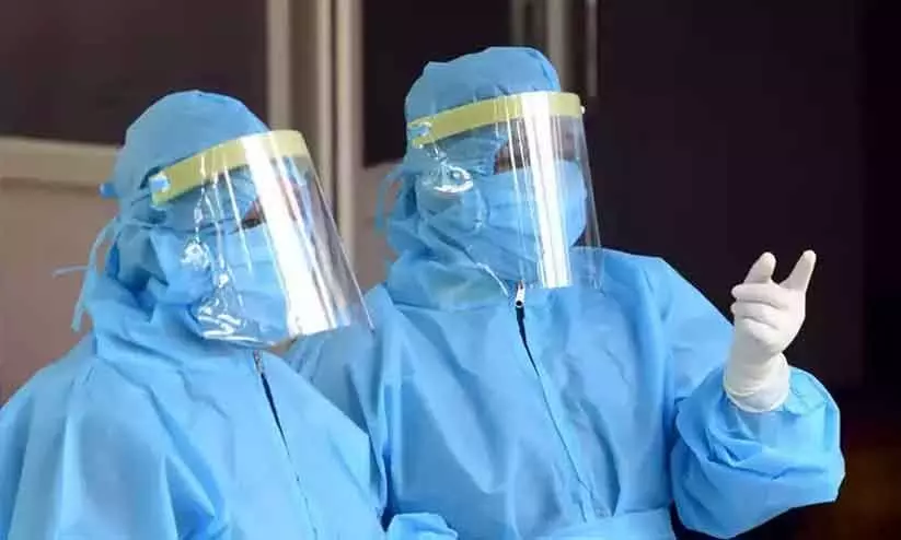 കോവിഡ് സ്ഥിരീകരിച്ച ഡോക്ടർ പി.പി.ഇ കിറ്റ് ധരിച്ച് പി.എസ്.സി പരീക്ഷ എഴുതി